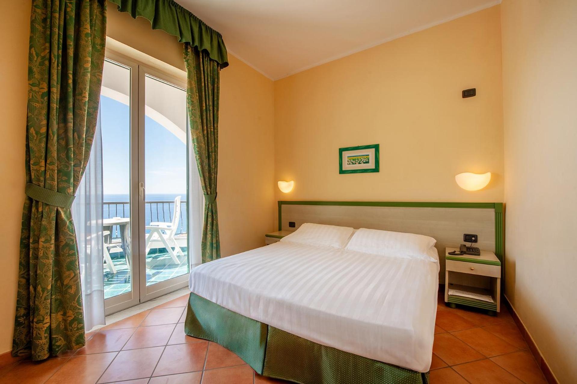 Best Western Hotel La Conchiglia Палінуро Екстер'єр фото